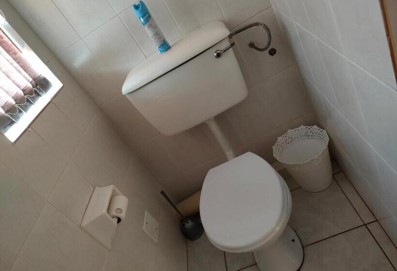 基本间, Acacia Gastehuis