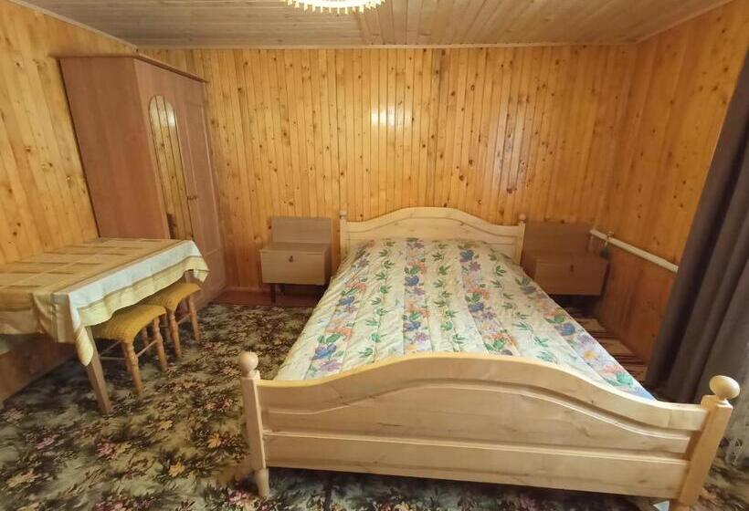 غرفة قياسية رباعية, Girskyi Kutochok