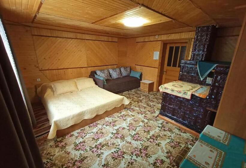 غرفة قياسية ثلاثية, Girskyi Kutochok