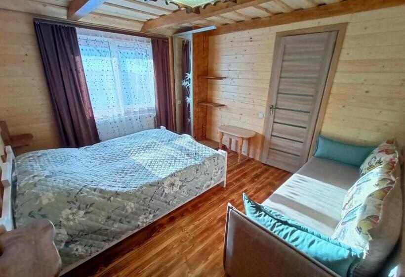 منزل 4 غرف نوم, Girskyi Kutochok