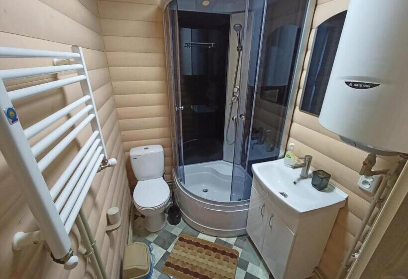 منزل 4 غرف نوم, Girskyi Kutochok