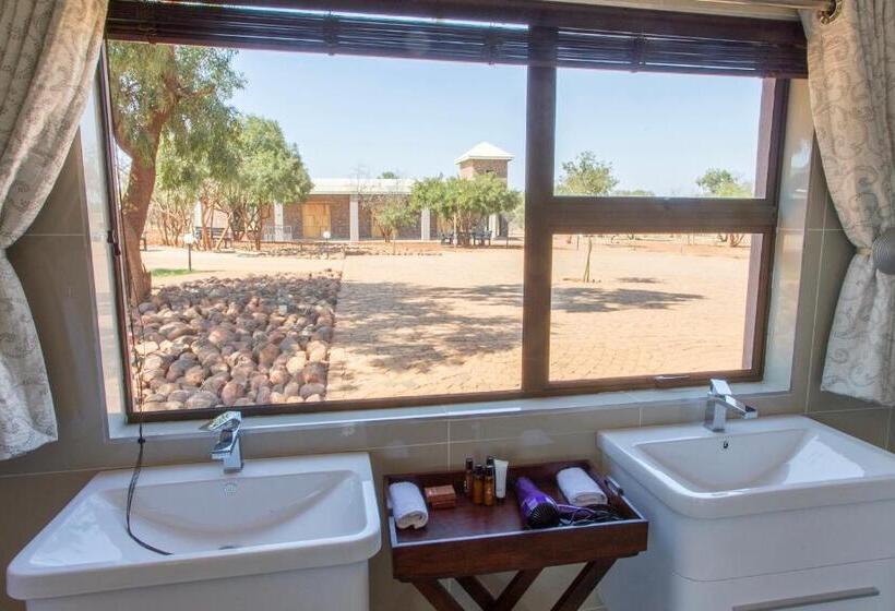 Люкс Повышенной Комфортности, Kareespruit Game Ranch & Guest House