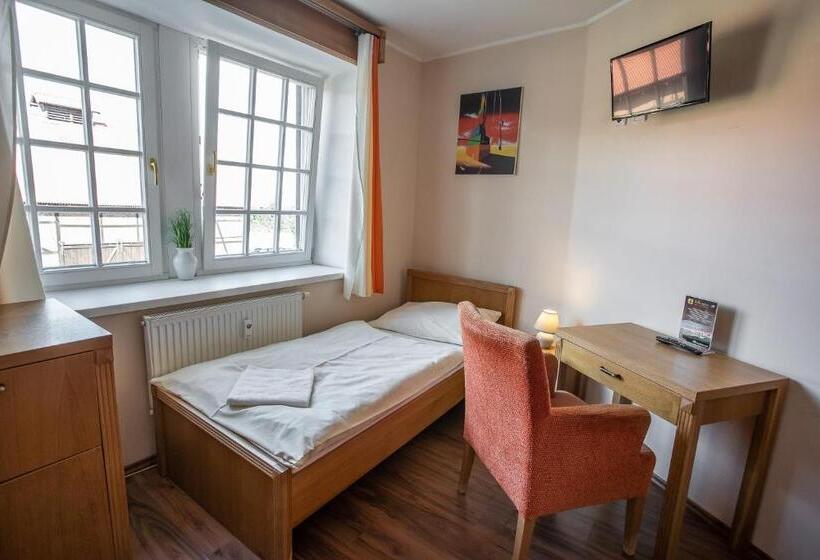 غرفة قياسية فردية, Penzion Statek Bernard