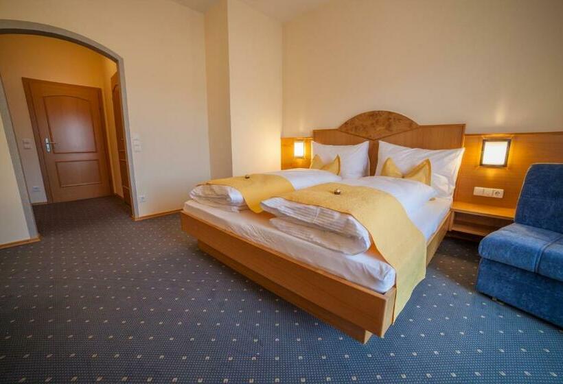 Номер Стандарт с Балконом, Gasthof Mauthner Zum Kirchenwirt