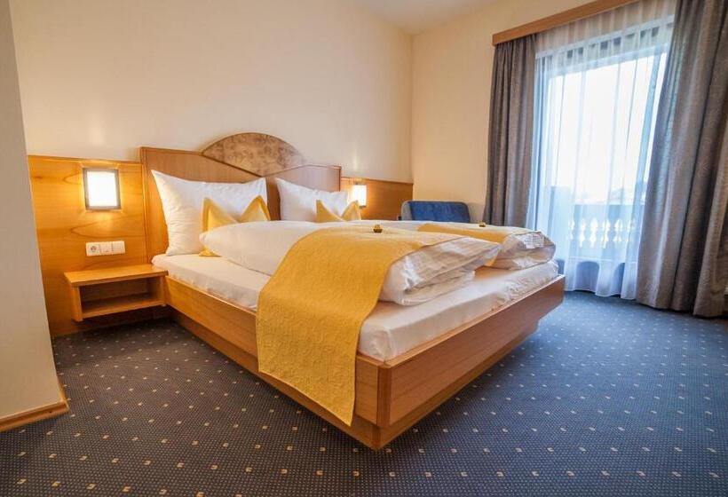 Номер Стандарт с Балконом, Gasthof Mauthner Zum Kirchenwirt