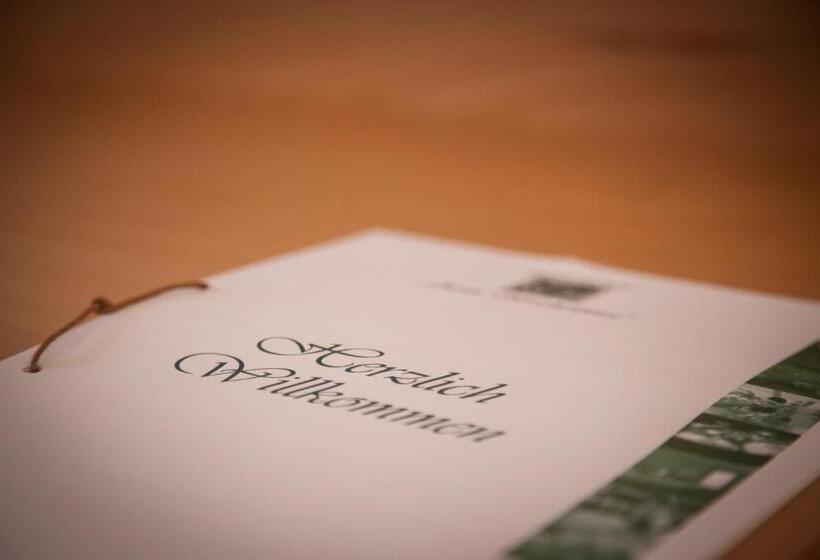 Номер Стандарт с Балконом, Gasthof Mauthner Zum Kirchenwirt