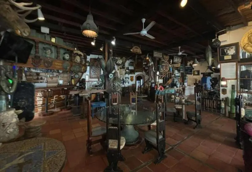 ファミリールーム, Hosteria Farallon Dillon