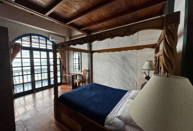 Номер Стандарт с Балконом, Hosteria Farallon Dillon