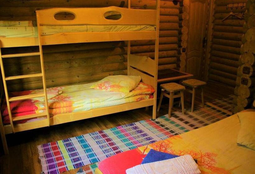 חדר סטנדרט לארבעה, Lian Family Hotel & Restaurant