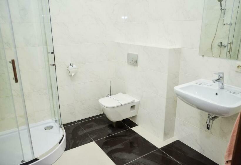 اتاق استاندارد, Nashe Misto Guest House