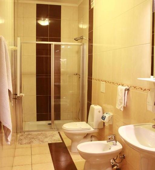 اتاق راحتی, Nashe Misto Guest House