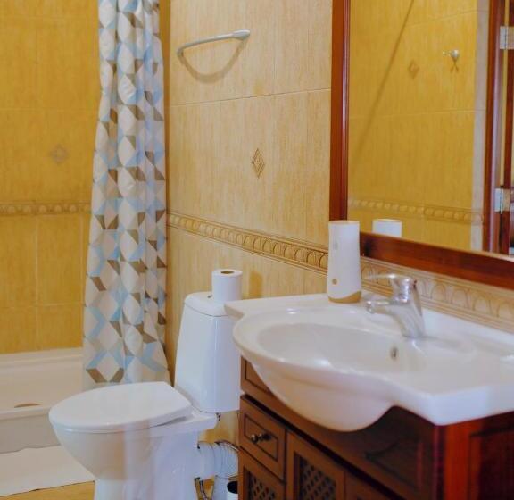 סוויטה, Grebenky Motel