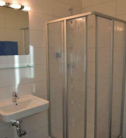 스탠다드 싱글 룸, Turmöl