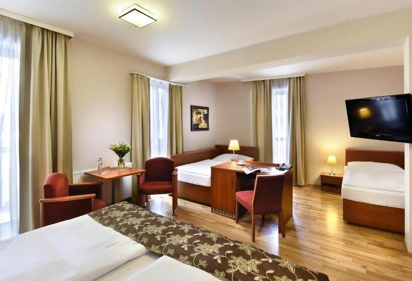 4인용 스탠다드 룸, Tvrz Orlice