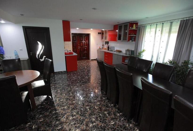 Дом 1 Спальня, Casa Lucian