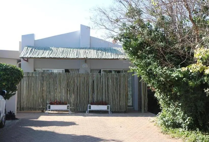 エコノミールーム, Indigo Moon Guesthouse