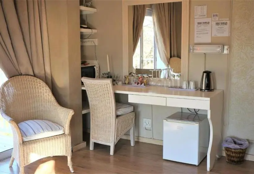 キングサイズベッドのデラックススイート, Indigo Moon Guesthouse