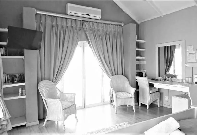 キングサイズベッドのデラックススイート, Indigo Moon Guesthouse