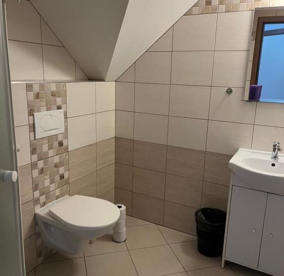 Четырехместный Номер Стандарт с Балконом, Na Planýrce