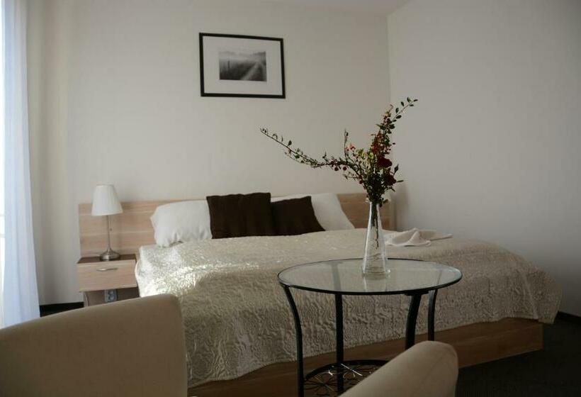 Номер Стандарт, Sport Klub Hvozd