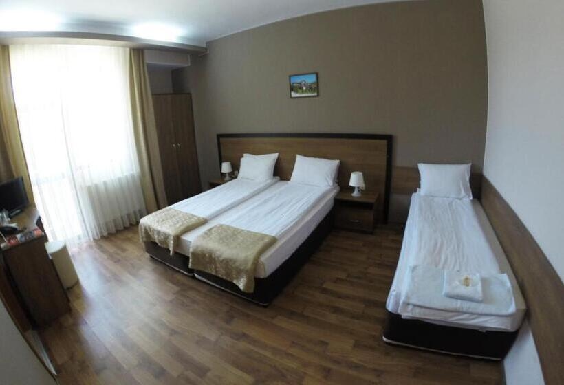 Номер Стандарт Трехместный, Spa Hotel Ivelia
