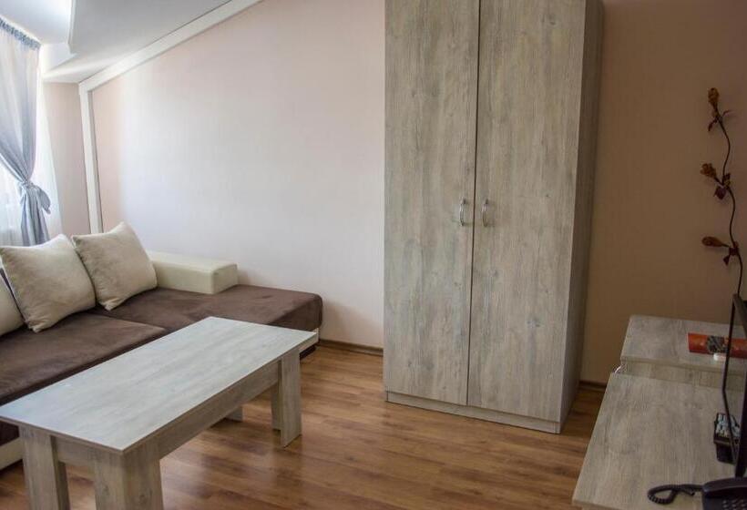 סוויטה, Spa Hotel Ivelia