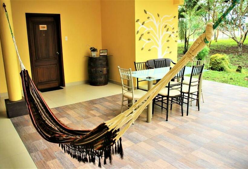 اتاق ساده سه نفره, Hostería Ojo De Agua