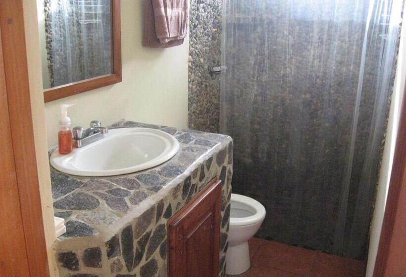 발코니 디럭스 룸, La Omaja