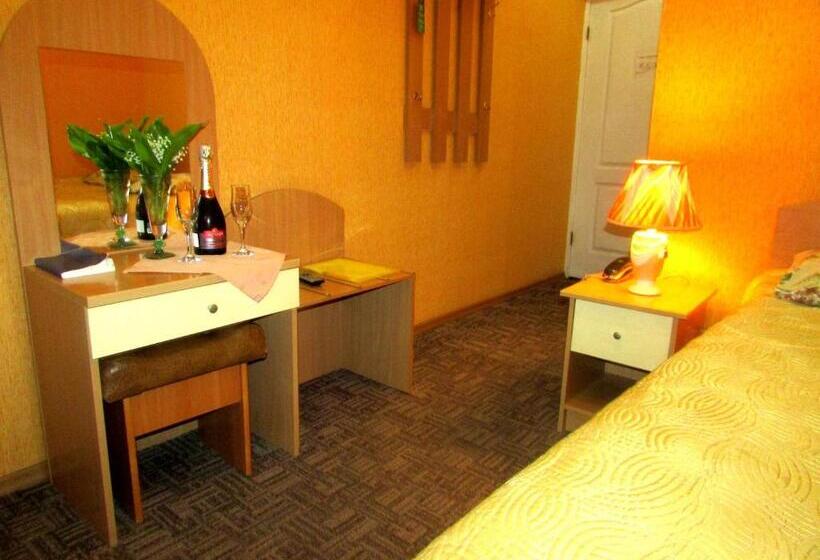 اتاق لوکس با تخت بزرگ, Old Town