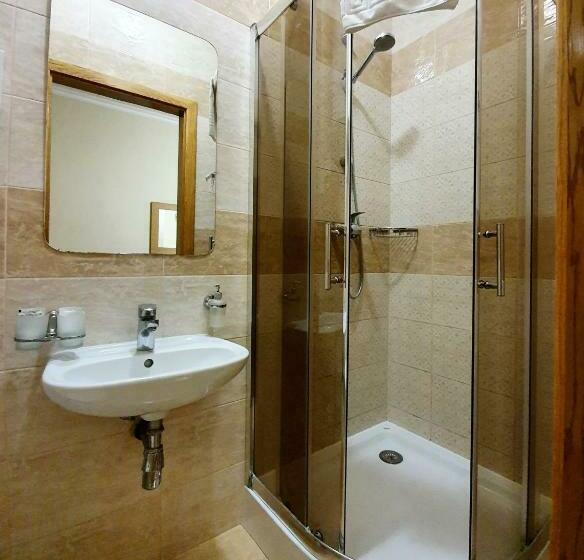 غرفة قياسية, Sluch