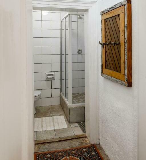 スタンダードルーム, 3 Darling Street Guest House