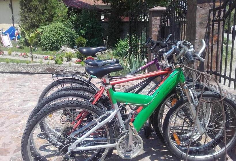 Дом 1 Спальня, Casa De Vacanta Silvia Varmaga