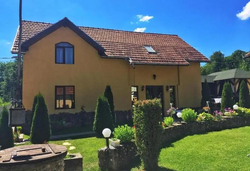 浴室共有スタンダード4人用ルーム, Casa De Vacanta Silvia Varmaga
