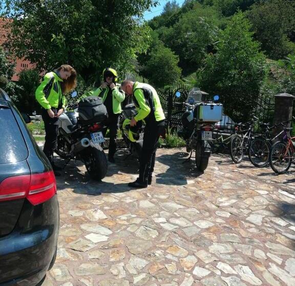 إستوديو قياسى, Casa De Vacanta Silvia Varmaga