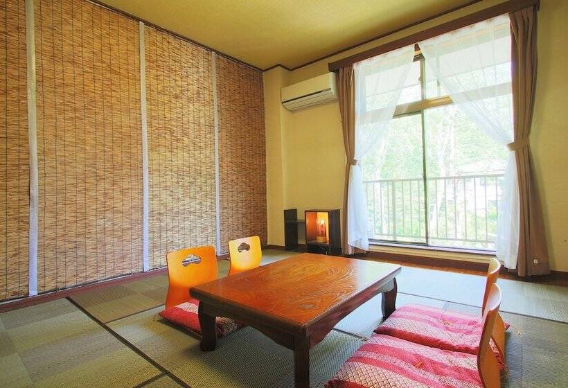 Семейный Номер Совместный Санузел, Guesthouse E Ne