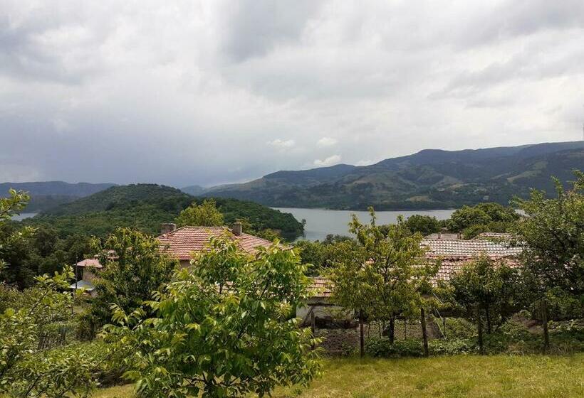 スタンダードルーム, Mihaela Lake Retreat