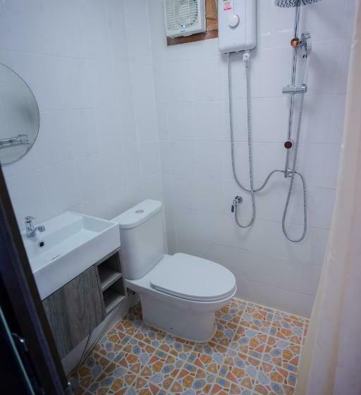 キングサイズベッドのスタンダードルーム, Romyen House