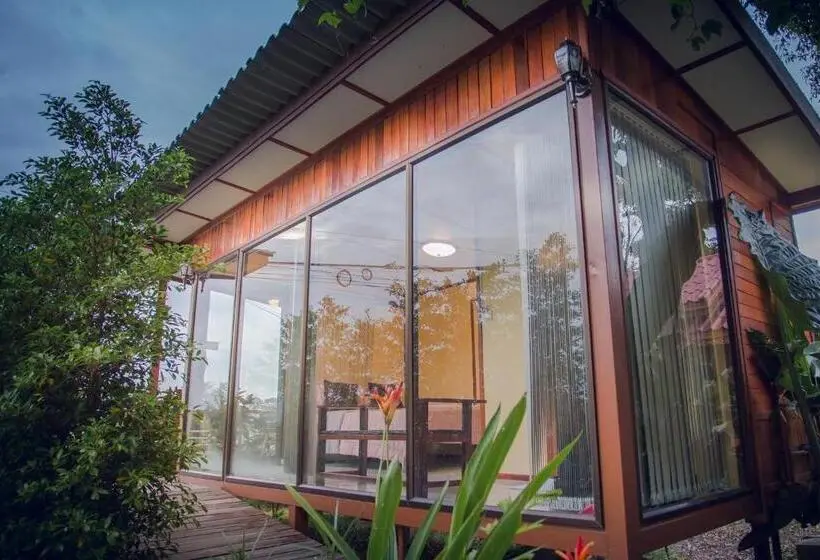 Standard studio with lake view, Romyen House