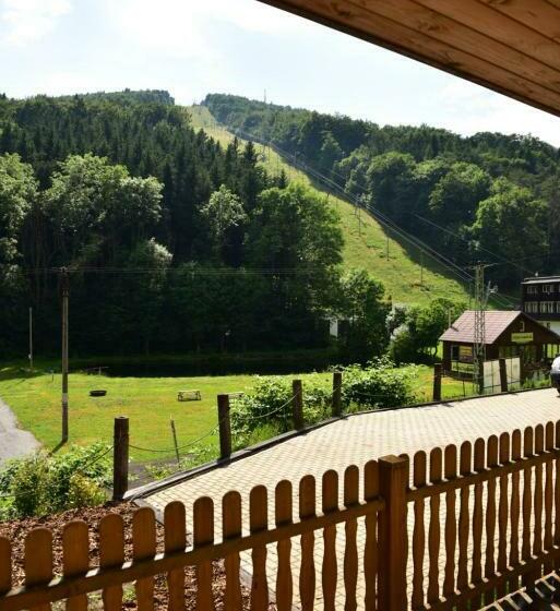 Standard Neljän Hengen Huone, Pension U Krbu