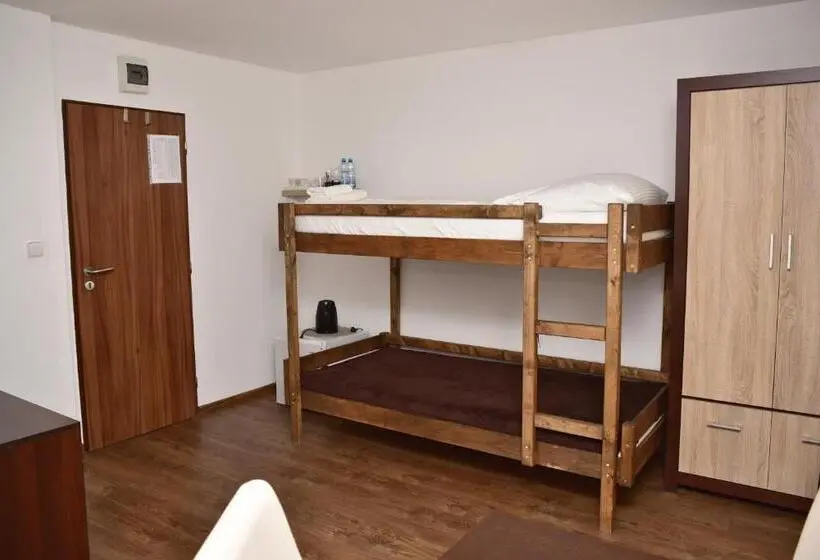 スタンダード4人部屋, Pension U Krbu
