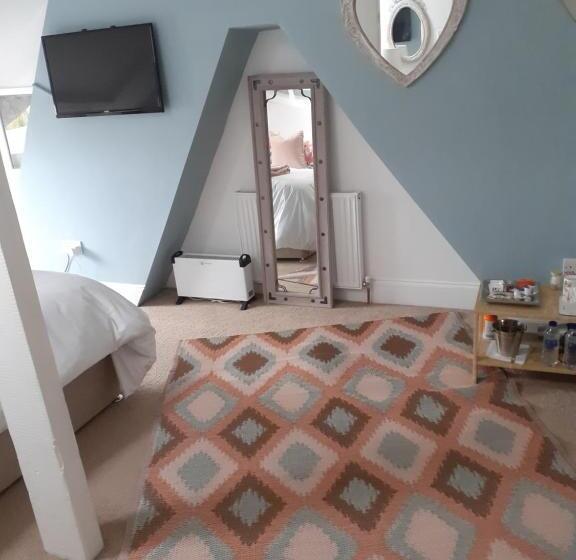 غرفة قياسية سرير كينج, The Bridges B&b