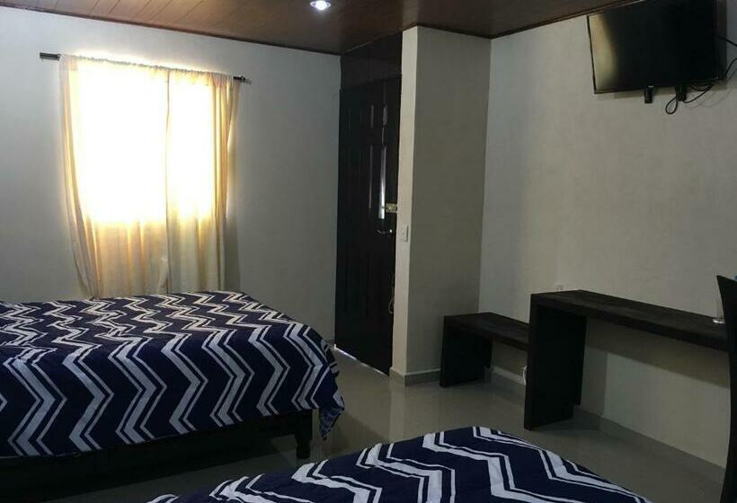 غرفة ديلوكس, 8 Hotel Ejecutivo