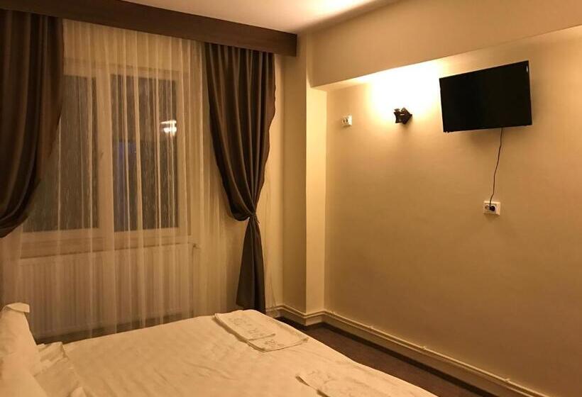 バルコニー付きジュニアスイート, Romula Imperial