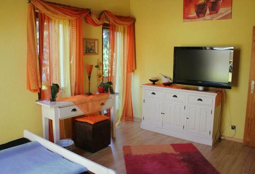 バス共有のスタンダードルーム, Bed & Breakfast Wepfer