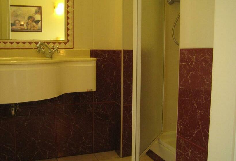 四人标准间, Albergo Carpino