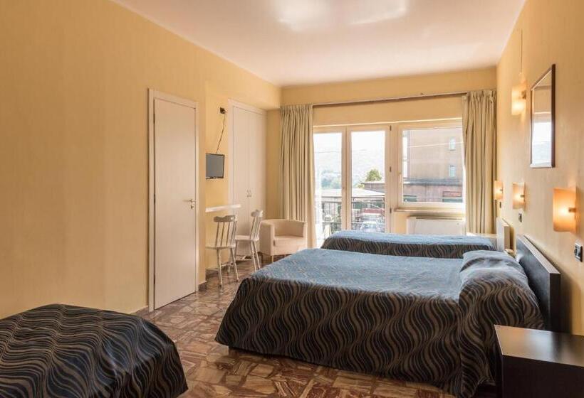 四人标准间, Albergo Carpino