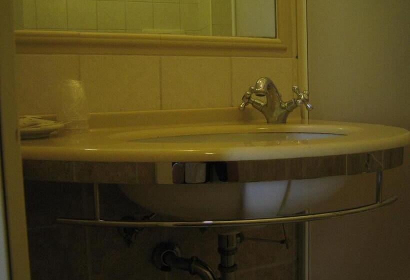 标准间, Albergo Carpino