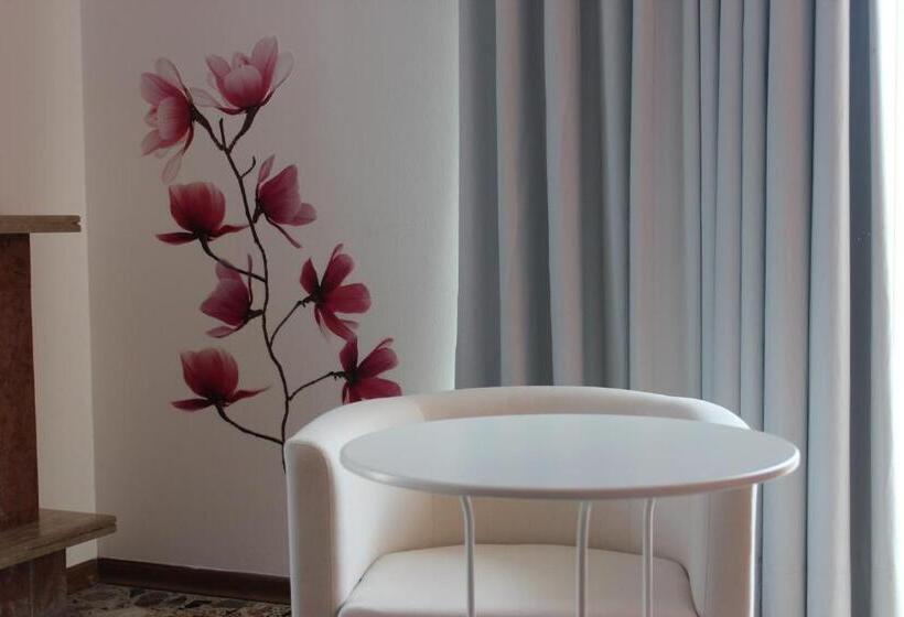 标准间, Albergo Carpino