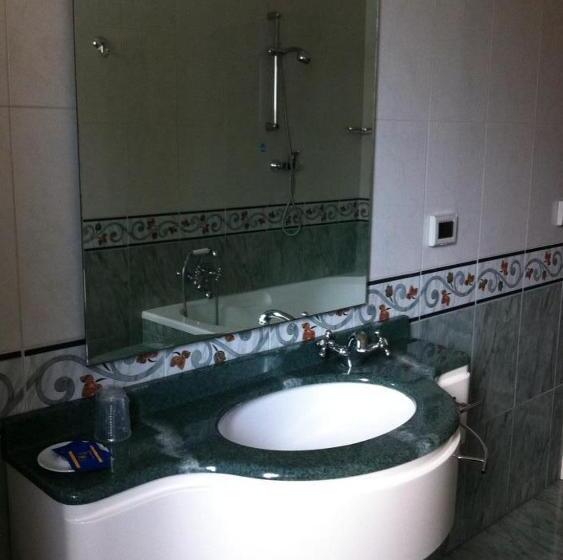 标准单人间, Albergo Carpino