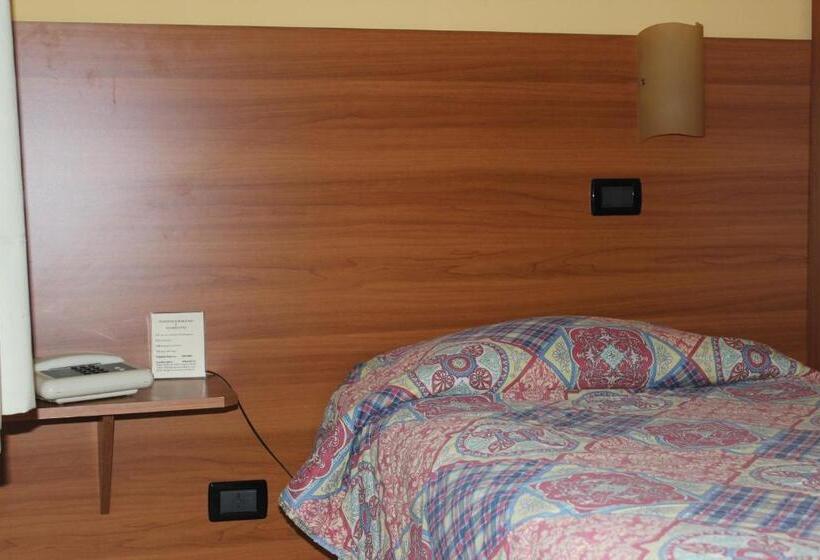 Номер Стандарт Индивидуальный, Albergo Carpino